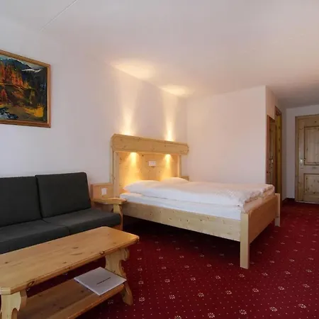 酒店 Club Only - By Mountain