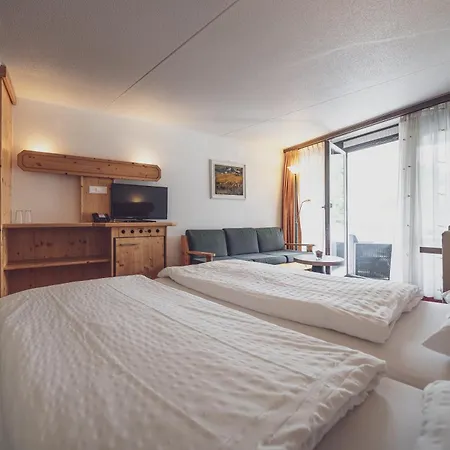 Hotel Club Only - By Mountain 3*