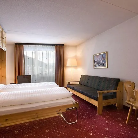 Club Only - By Mountain 酒店 3*