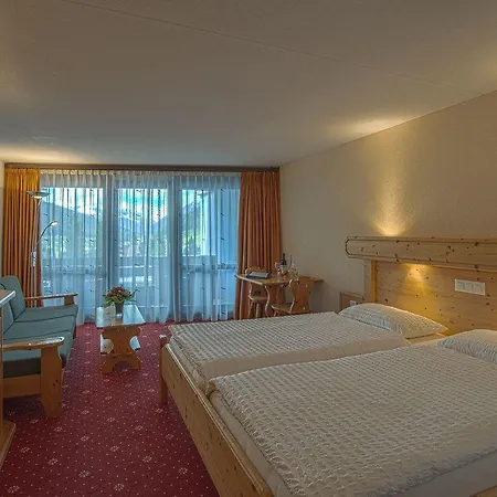 Club Only - By Mountain 3*