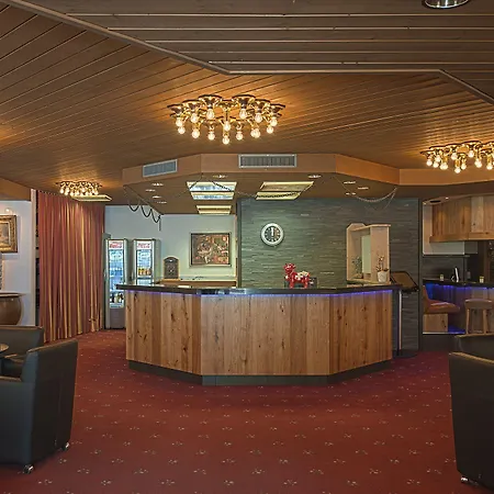 Club Only - By Mountain 3* Davos