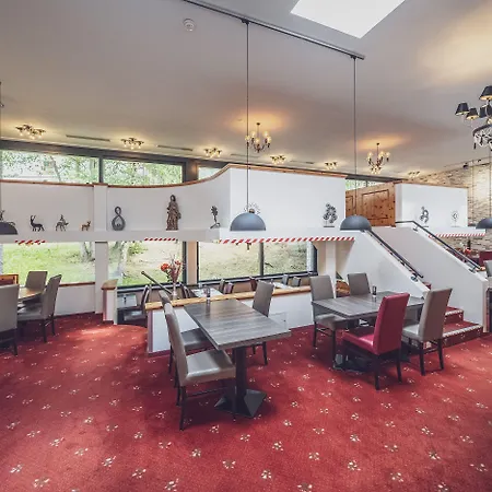 酒店 Club Only - By Mountain