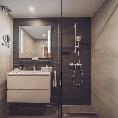 Club Only - By Mountain 3* 达沃斯