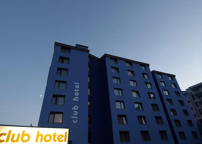 Otel Club Only - By Mountain