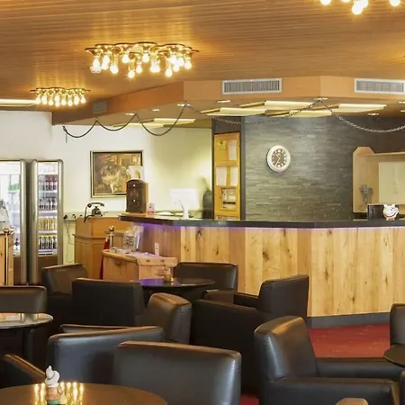 فندق Club Only - By Mountain