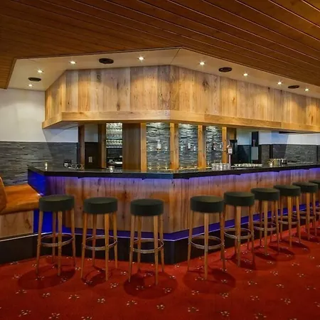 Club Only - By Mountain دافوس