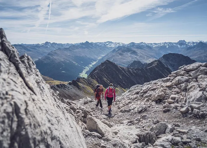 Club Only - By Mountain فندق