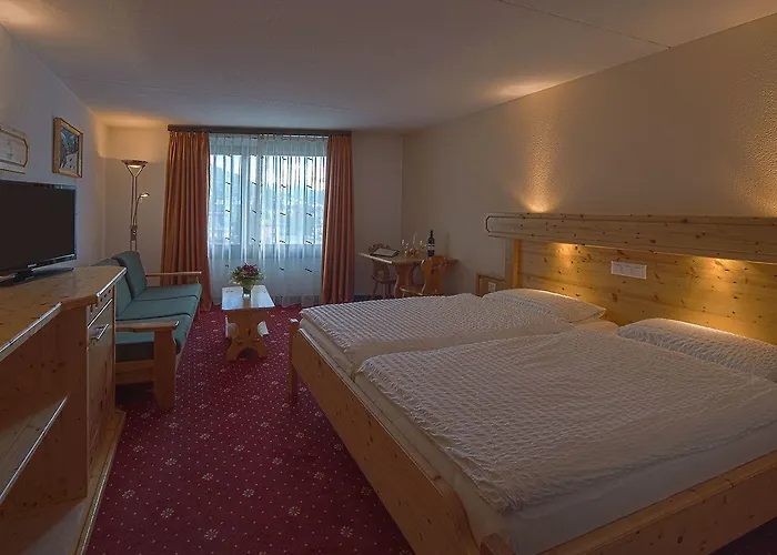 Club Only - By Mountain 3* دافوس