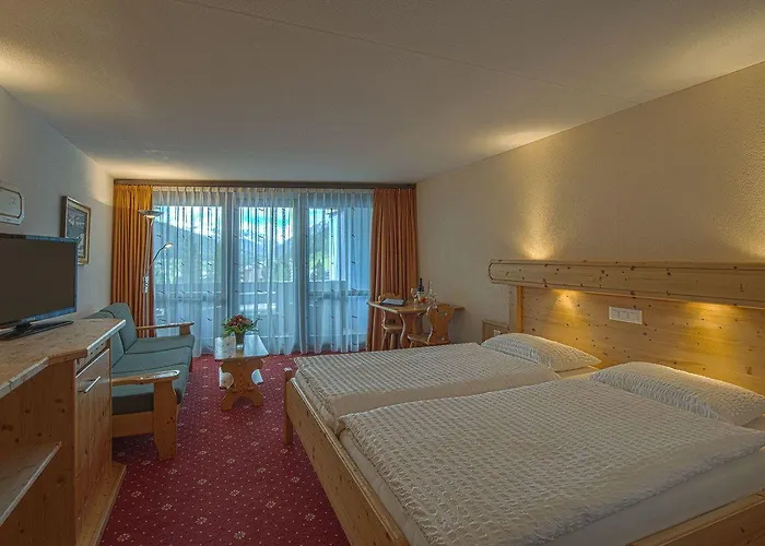 Club Only - By Mountain 3*