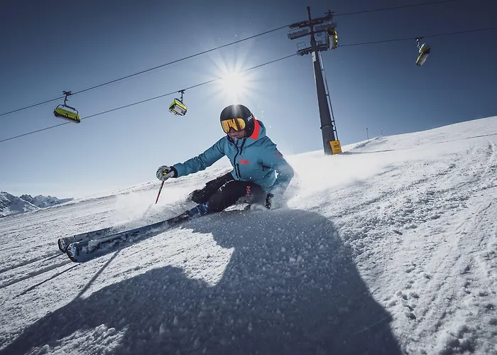 Club Only - By Mountain فندق دافوس