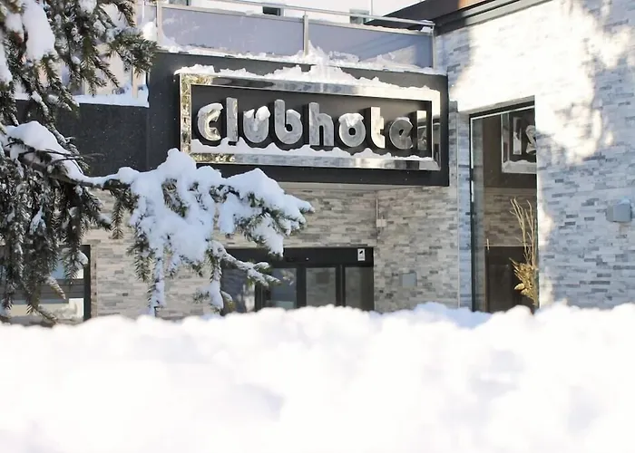 Club Only - By Mountain فندق 3*